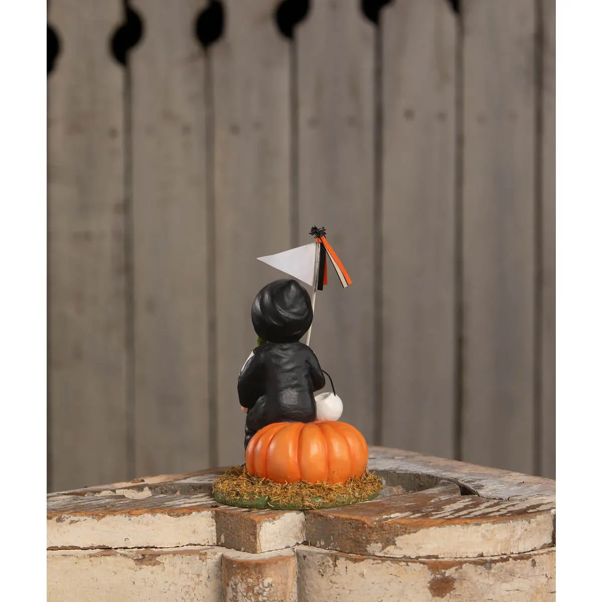 Boo To You Oliver - Image 4