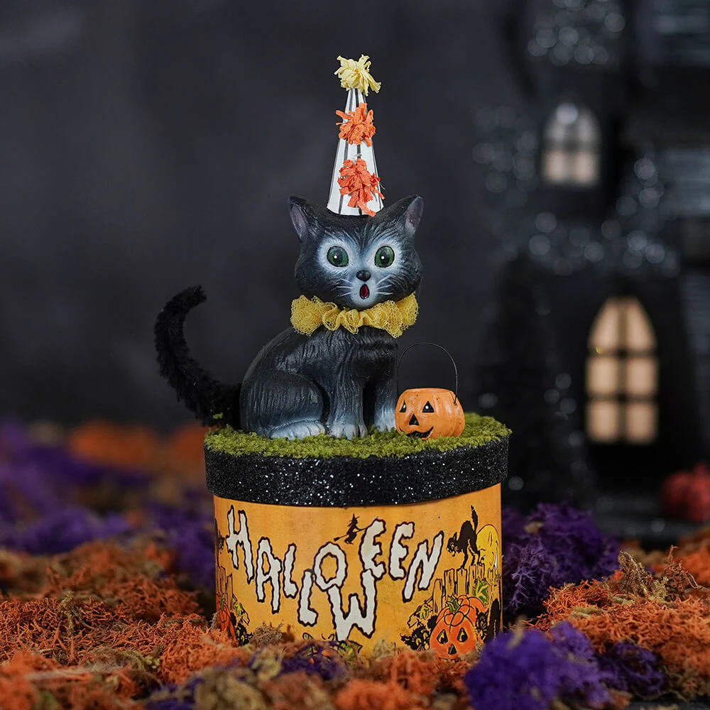 Cecil Cat On Box - Image 4