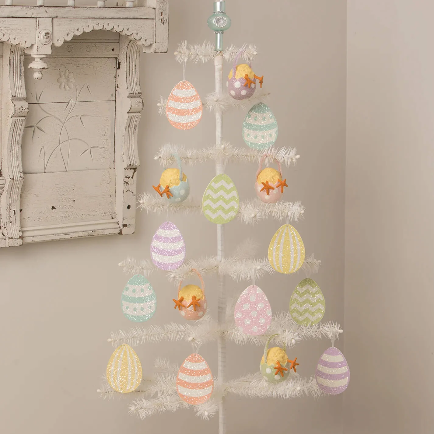 Chickie Tail Egg Ornament - Image 6