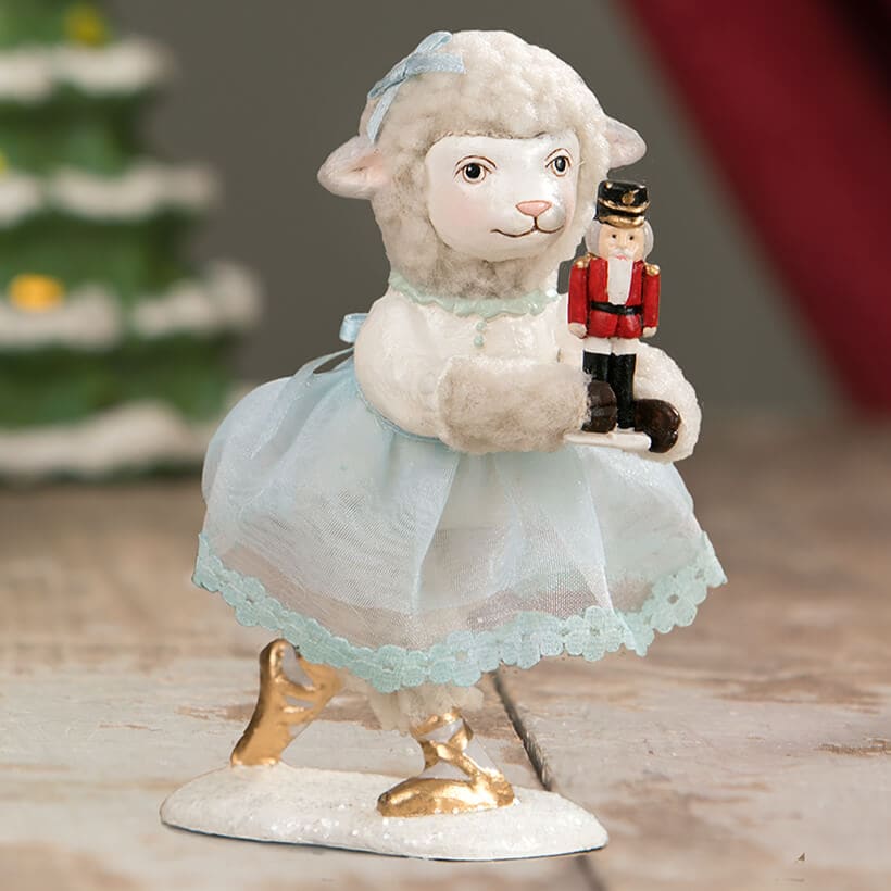 Clara Lamb - Image 3