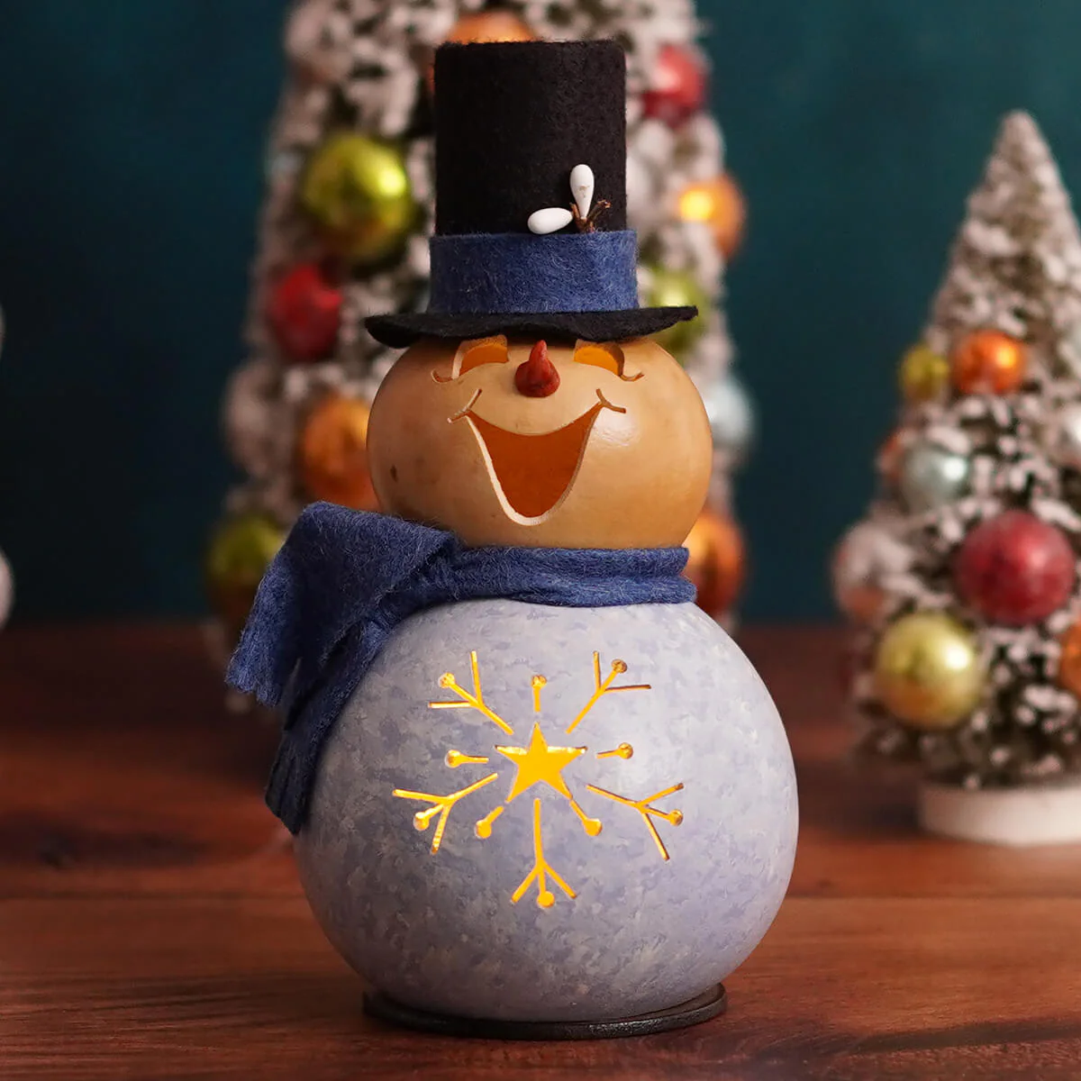 Gabriel - Miniature Snowflake Snowman Gourd - Image 3