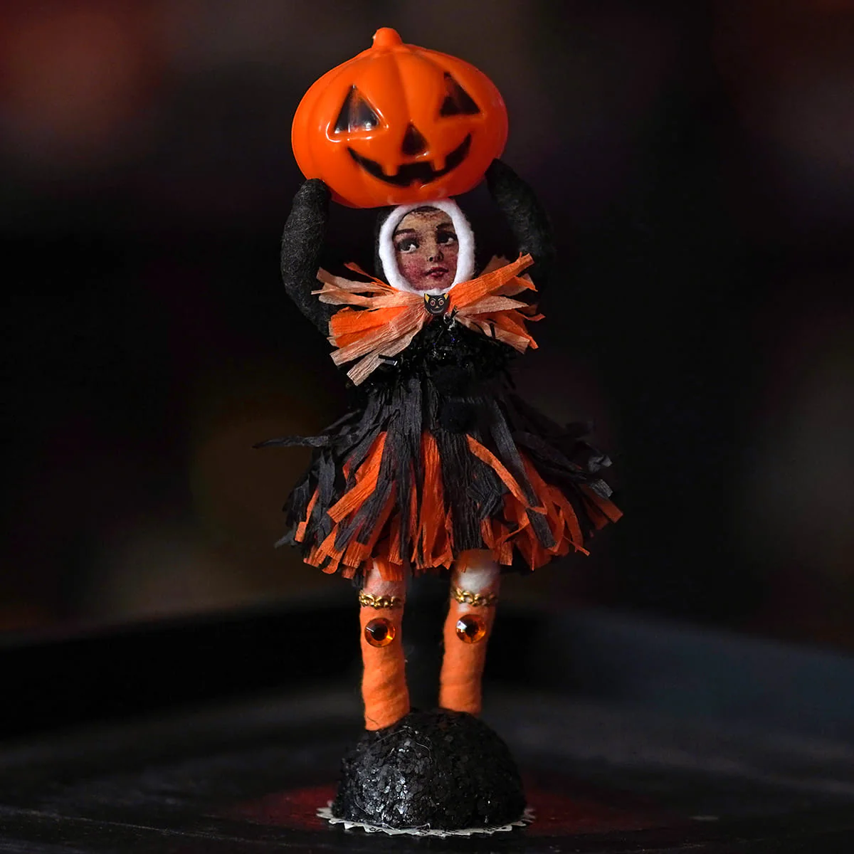 Heavy Jack O' Lantern Figure - Image 3