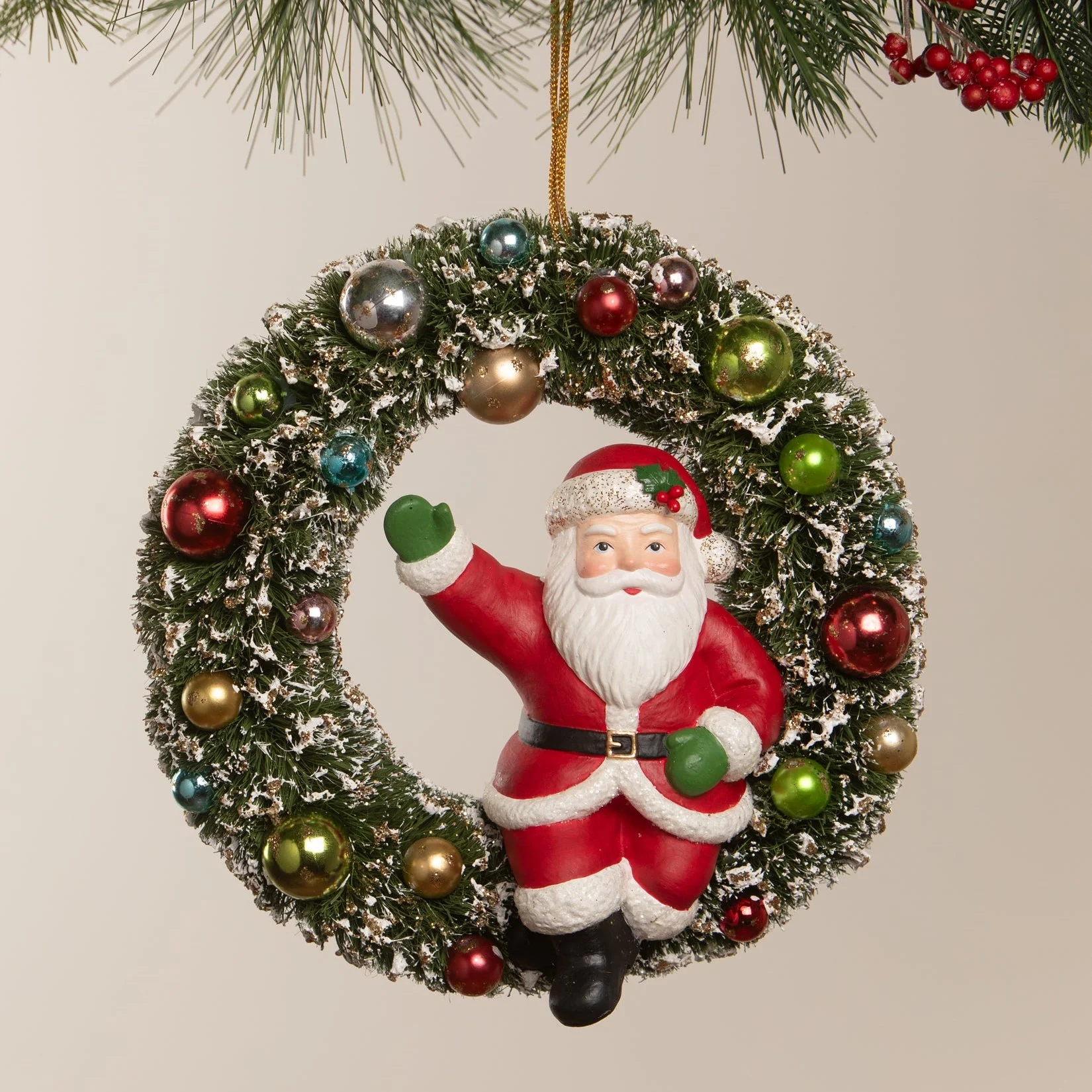 Kitschmas Santa In Wreath - Image 3