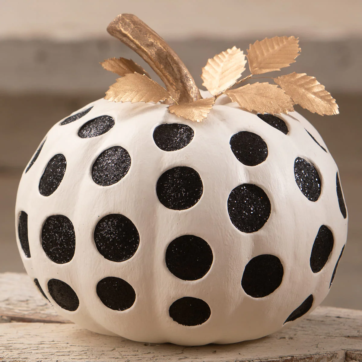 Medium Dottie Blanc Pumpkin - Image 2