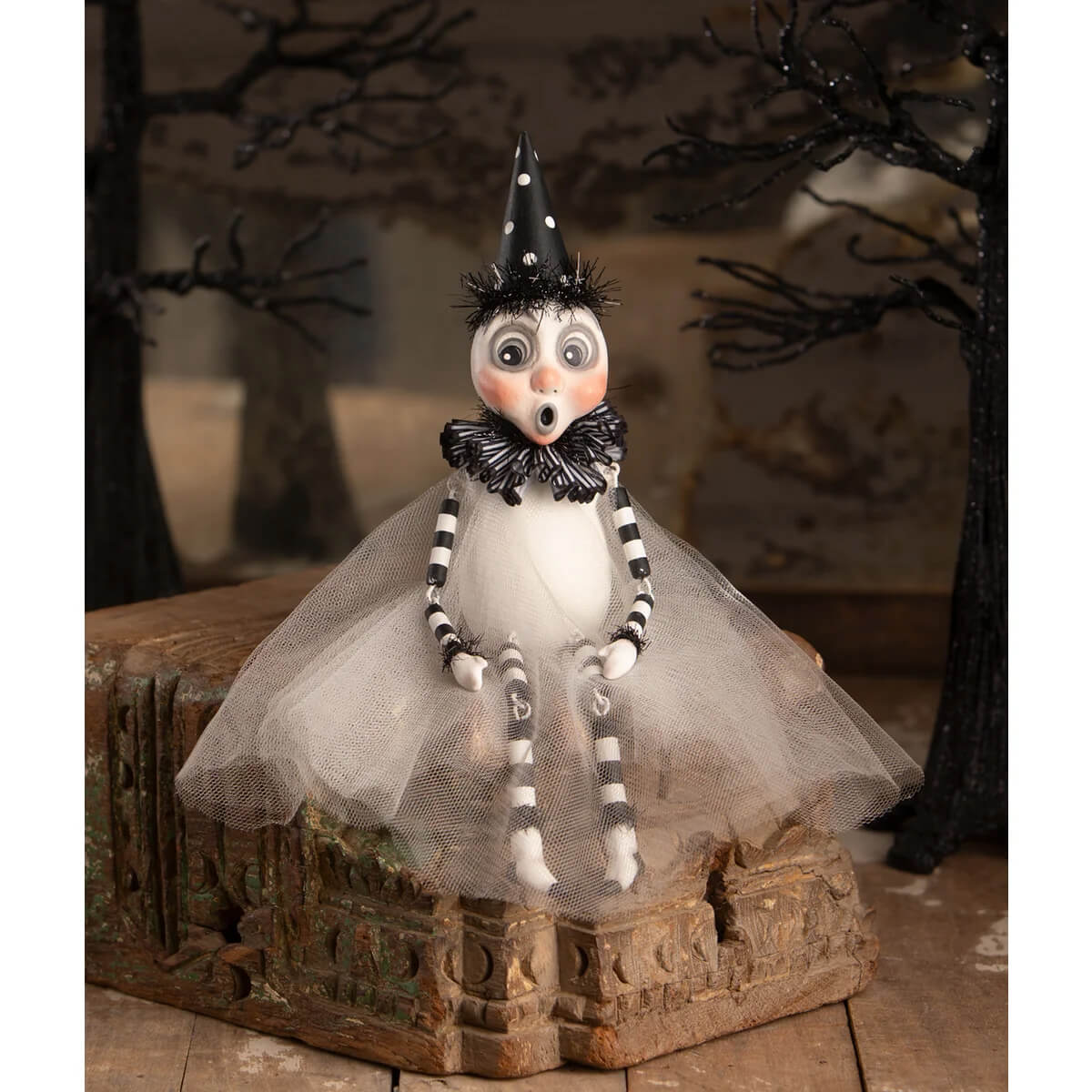 Party Ghost Sitter - Image 3