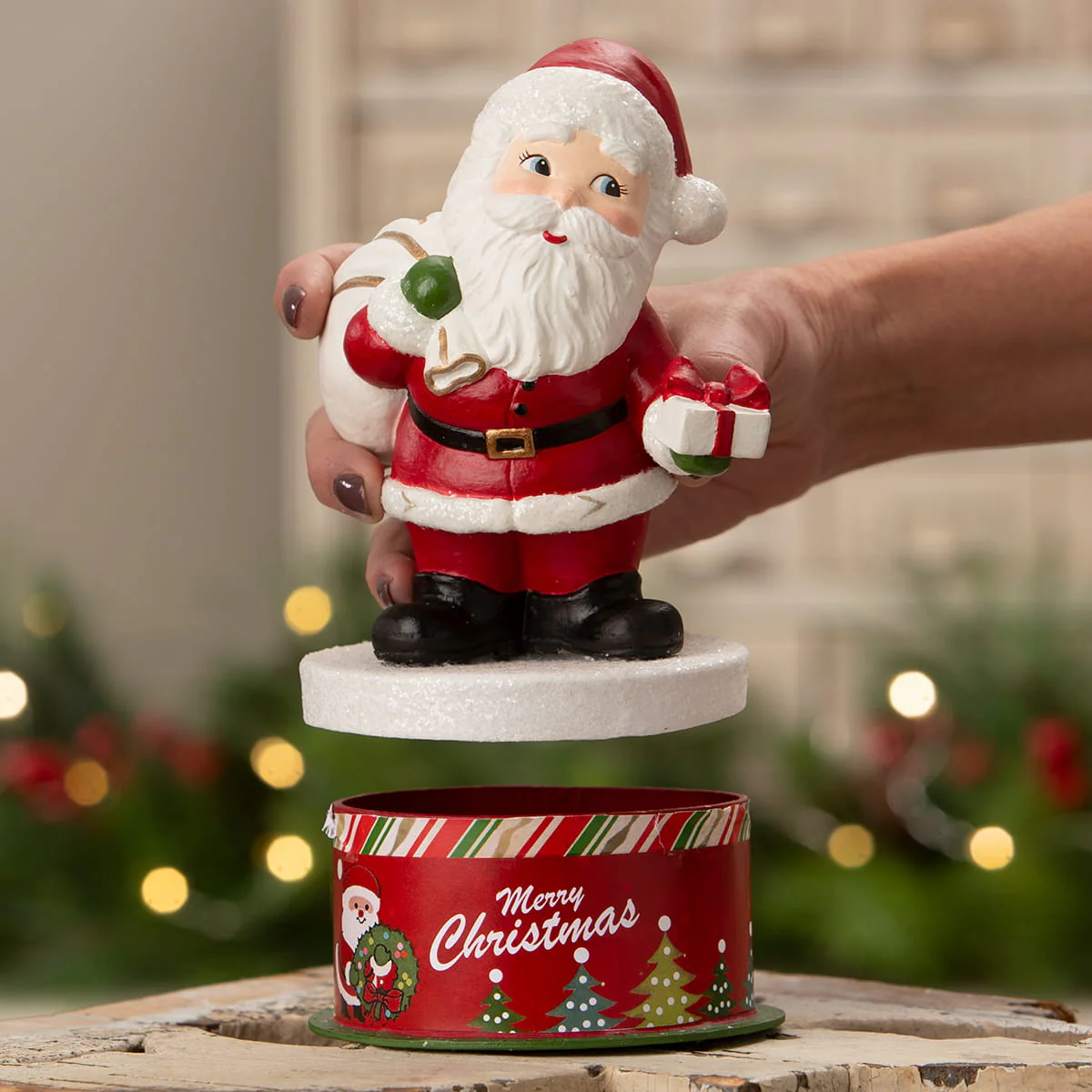 Retro Santa On Box - Image 4