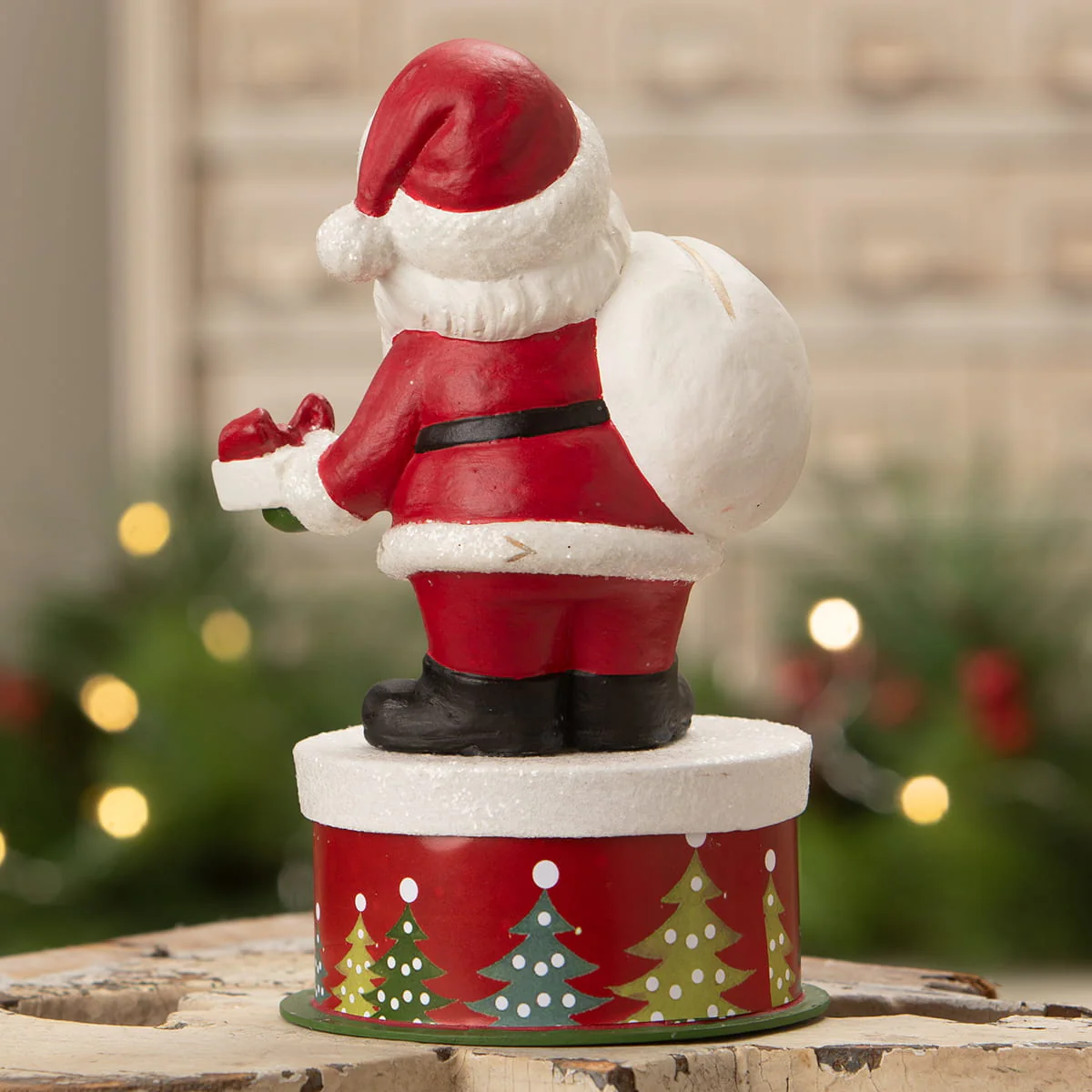 Retro Santa On Box - Image 5