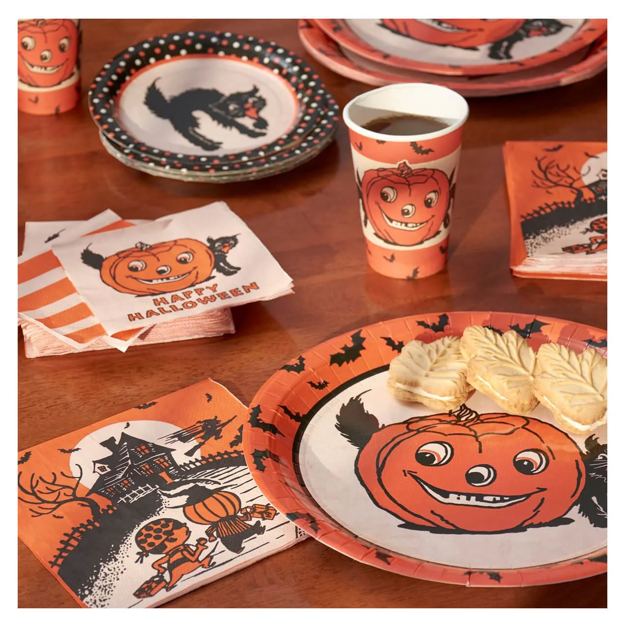 Small Vintage Halloween Paper Plates Set/8 - Image 3