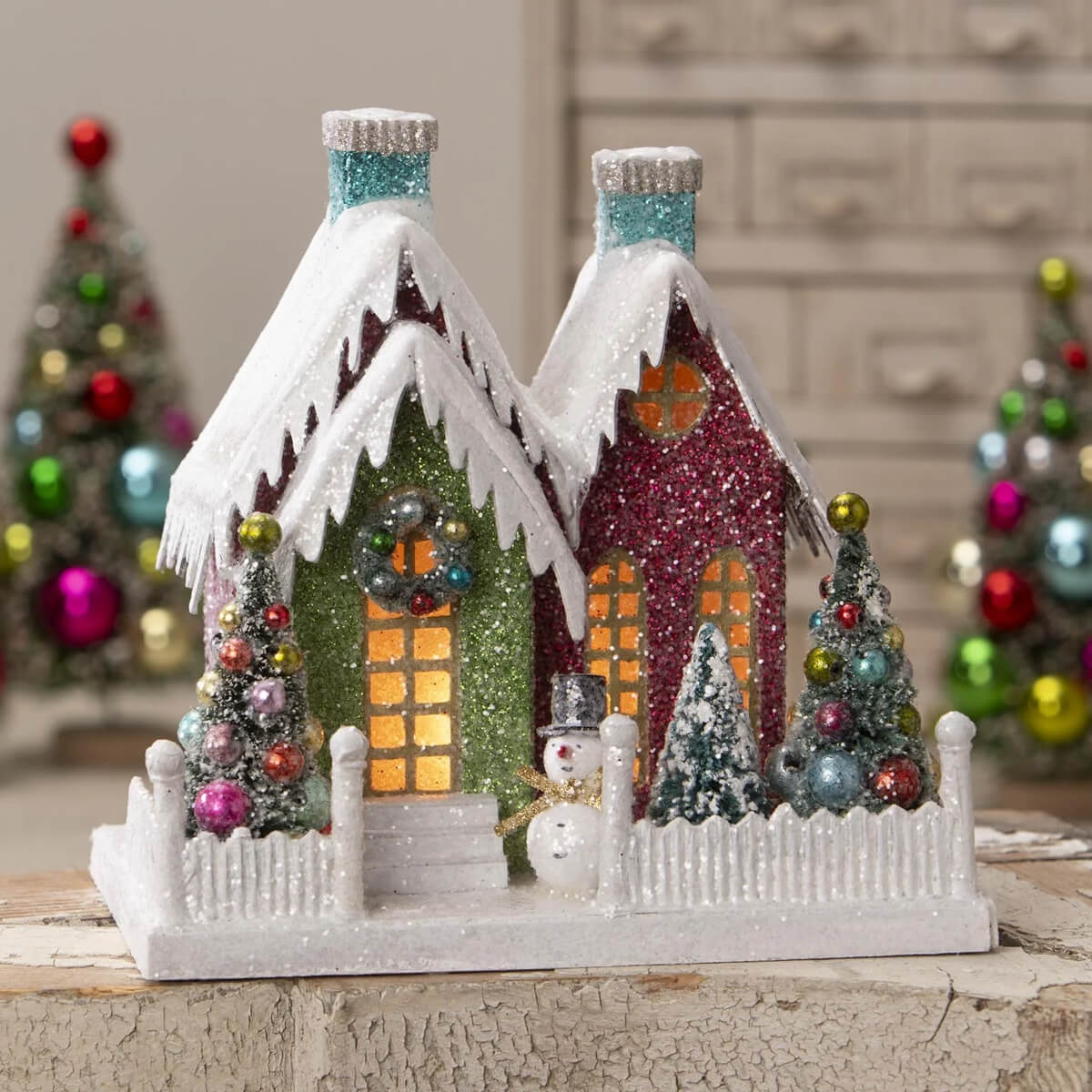 Snowman Kitschmas Cottage - Image 3